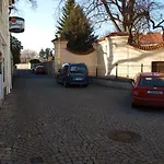 U Zvonu